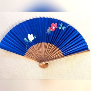 Vintage Chinese Blue Floral Hand Fan